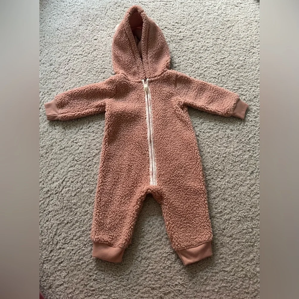 Carters Hooded One Piece Pink 9 Months - Picture 1 of 6